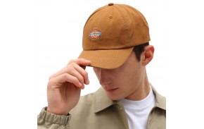 DICKIES 6 Panel Logo Cap - Brown Duck - Casquette porté